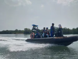 STOP TAMBANG ILEGAL! Sat Polairud Polres Belitung dan Ditpolairud Polda Babel Pasang Spanduk Larangan di Kawasan Mangrove Sungai Pilang